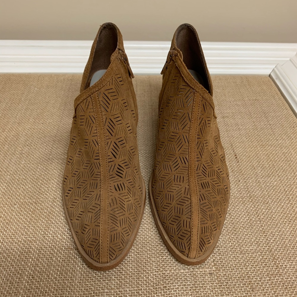 1. State Iddah cutout leather booties